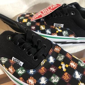 Vans x Harry Potter Era House Mascots M 8 W 9.5